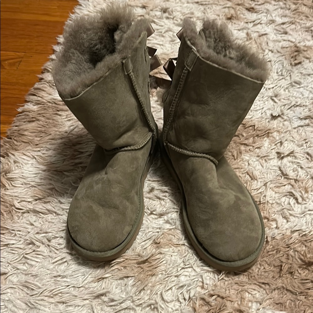 Women's Shearling-Lined Ugg Boots